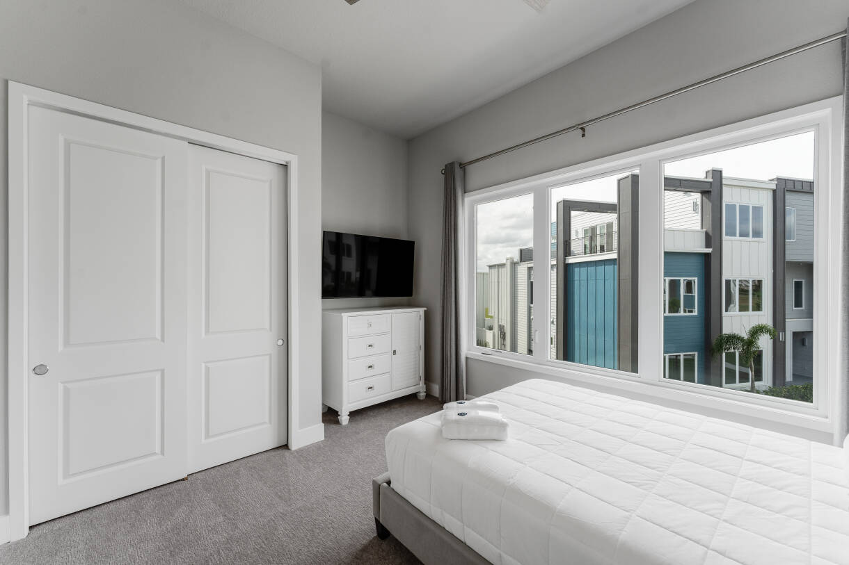 7760 Sandy Ridge Dr, Unit 226 — 18