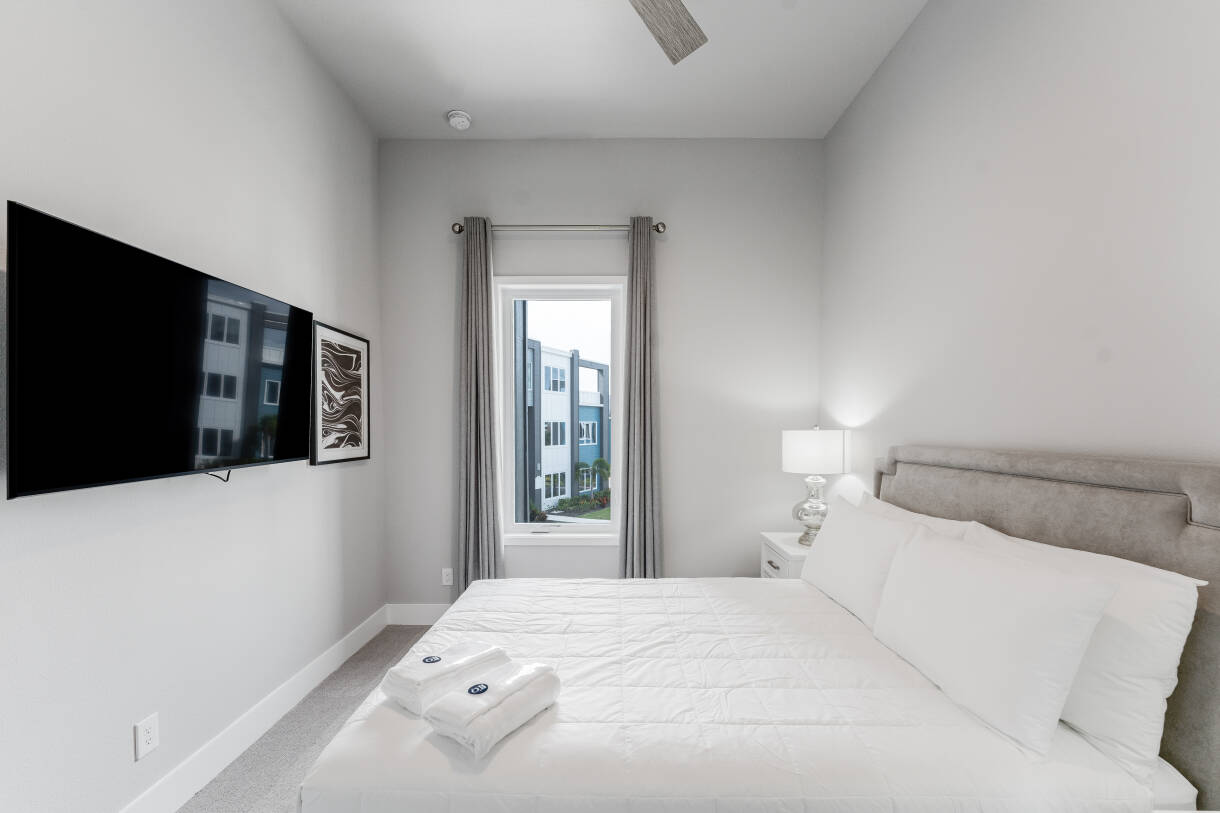 7760 Sandy Ridge Dr, Unit 226 — 24
