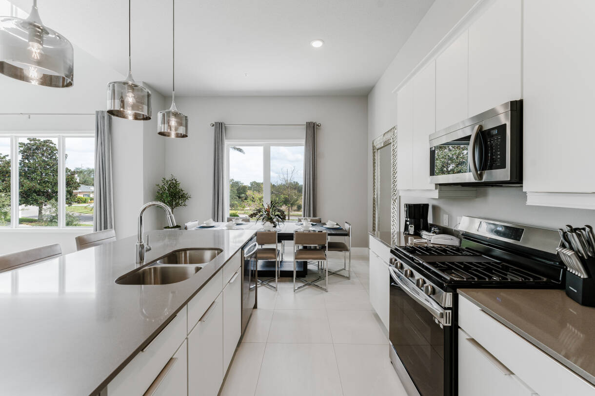 7760 Sandy Ridge Dr, Unit 226 — 8